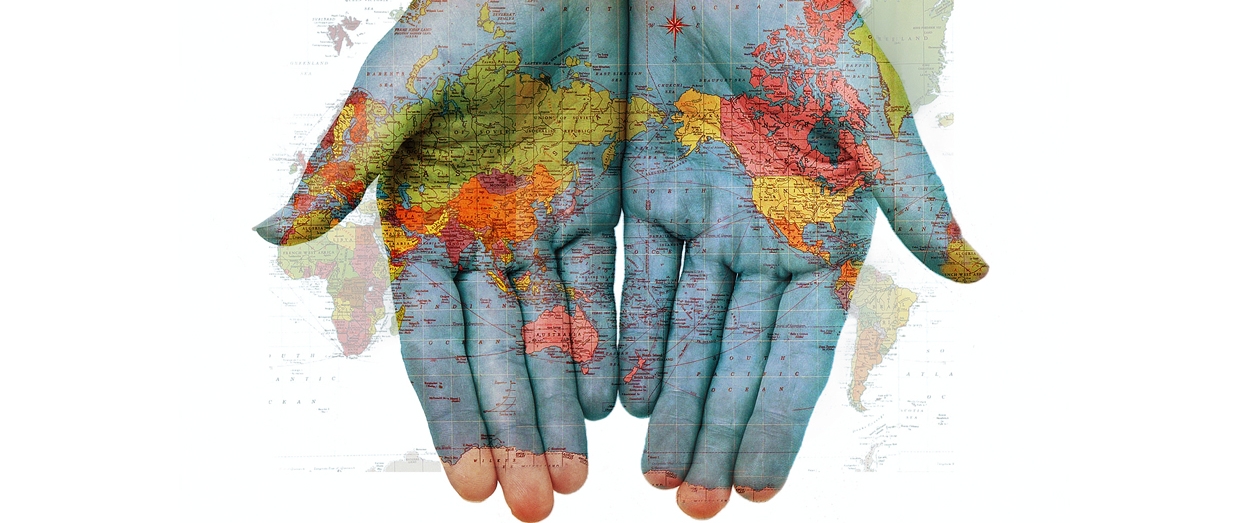 Es liegt in unserer Hand Bild_Weltkarte_Hände